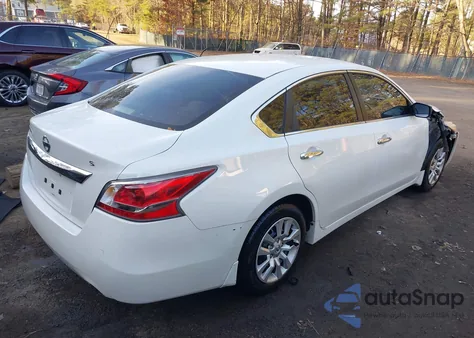 2015 Nissan Altima 2.5 S from USA, damaged, VIN 1N4AL3AP7FC470029